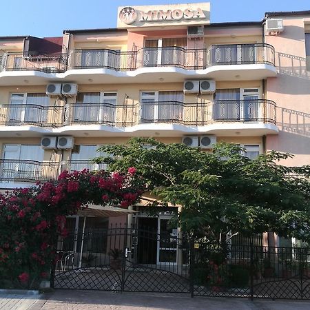 Family Hotel Mimosa Tsarevo Bagian luar foto