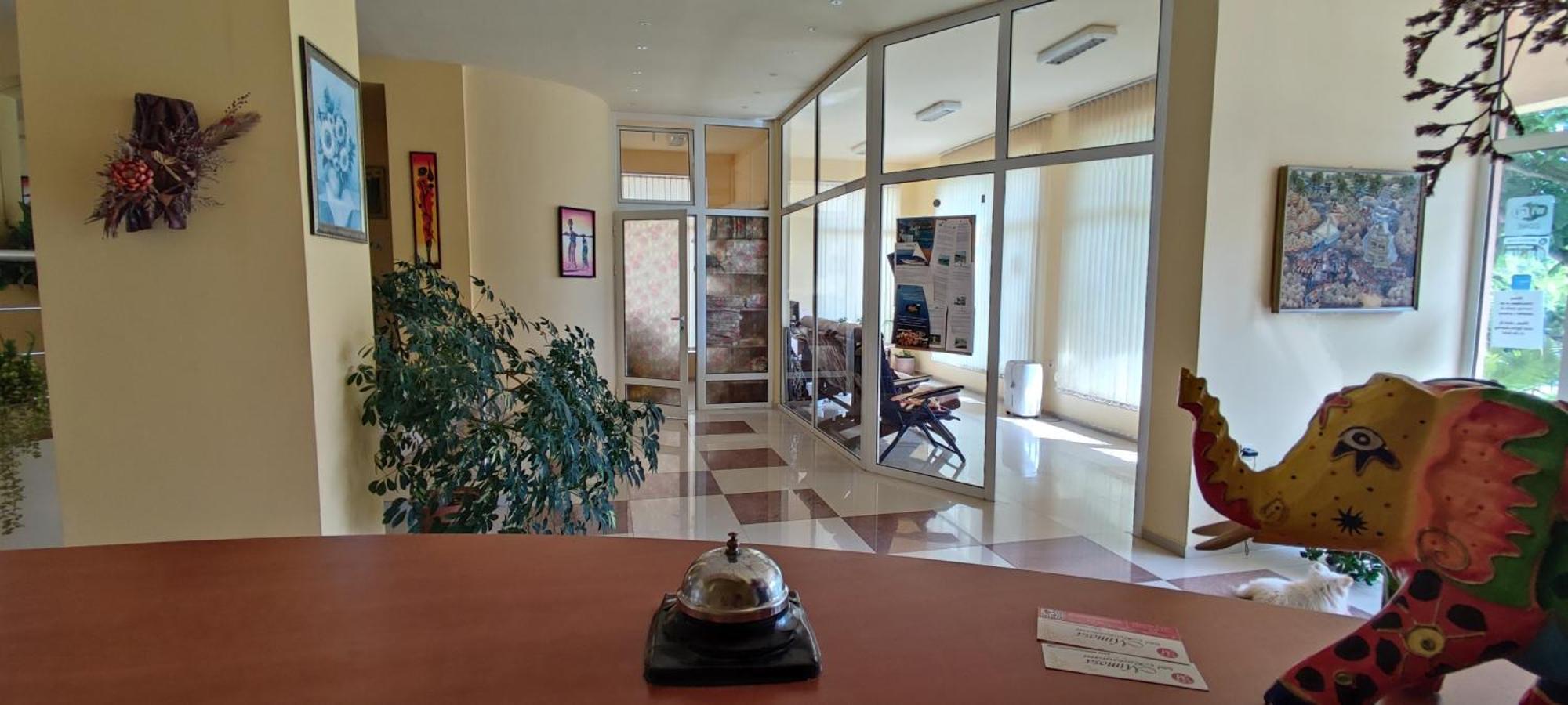 Family Hotel Mimosa Tsarevo Bagian luar foto