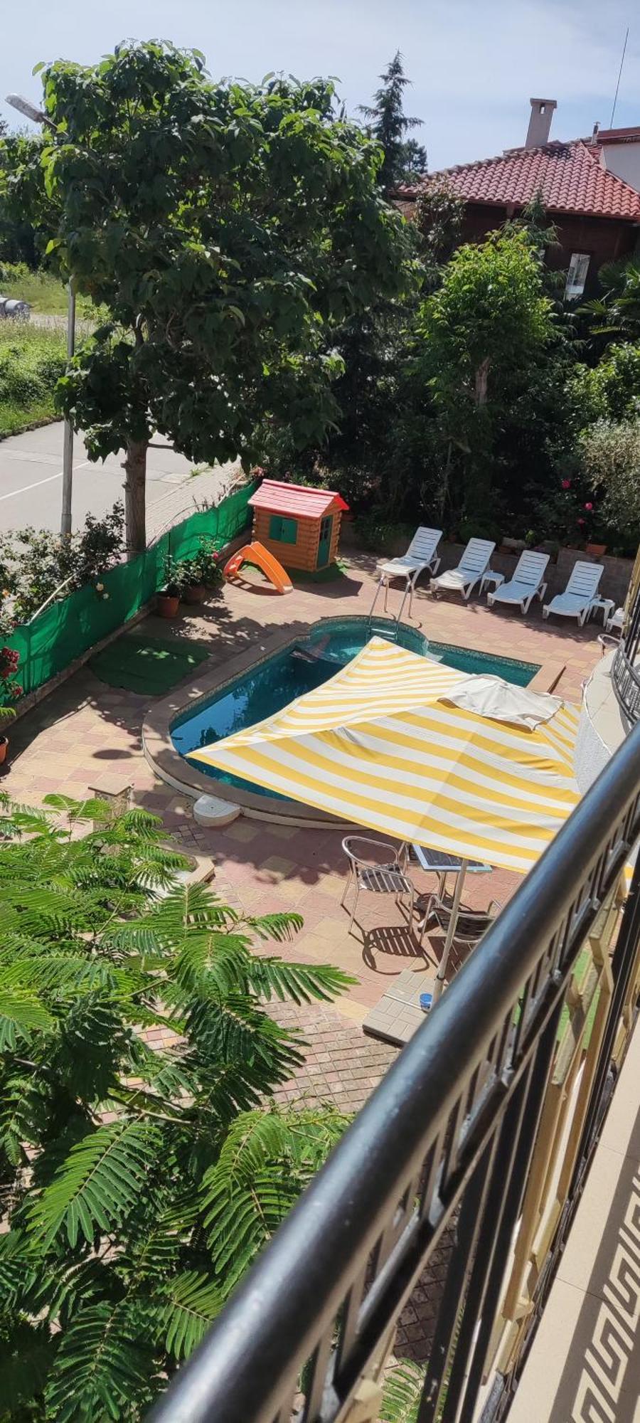 Family Hotel Mimosa Tsarevo Bagian luar foto